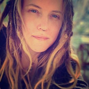 Meet your Posher, Andria